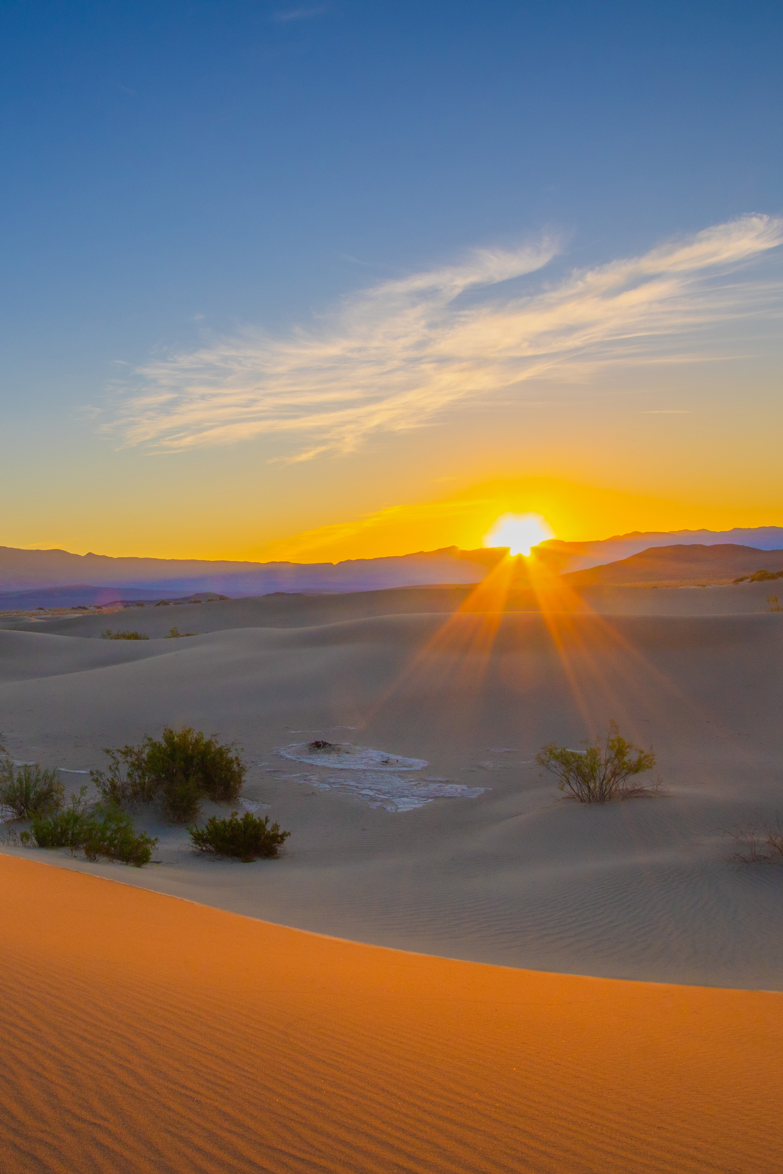 Sunrise at Mesquite Flats Sand Dunes (centered) - Death Valley NP - CA
